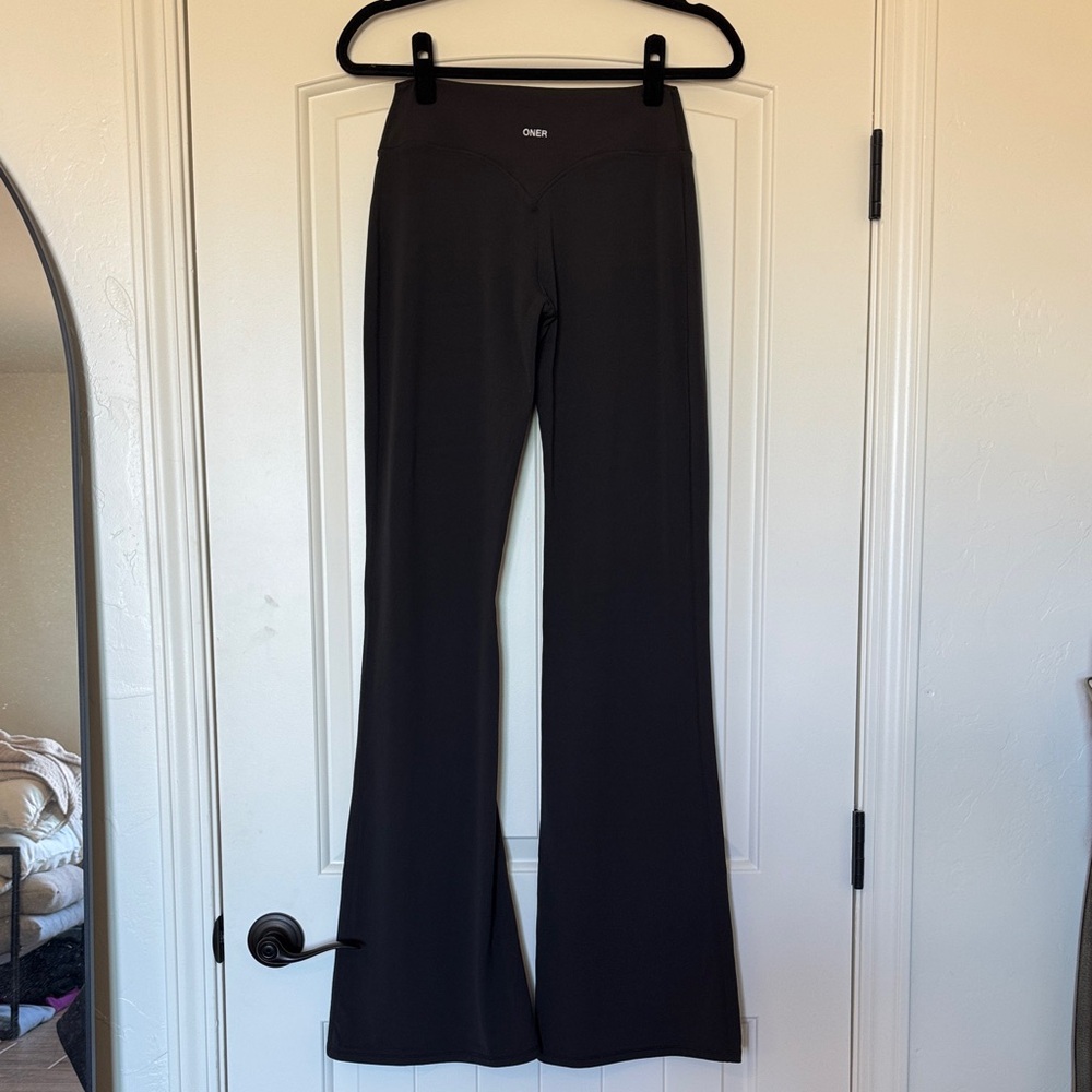Oner Active Softmotion Black Flared Pants - Picture 2 of 4